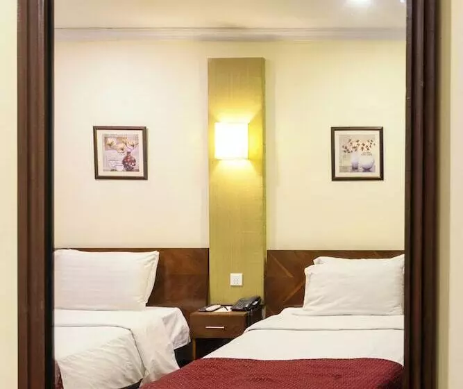 هتل One The Mall Lahore