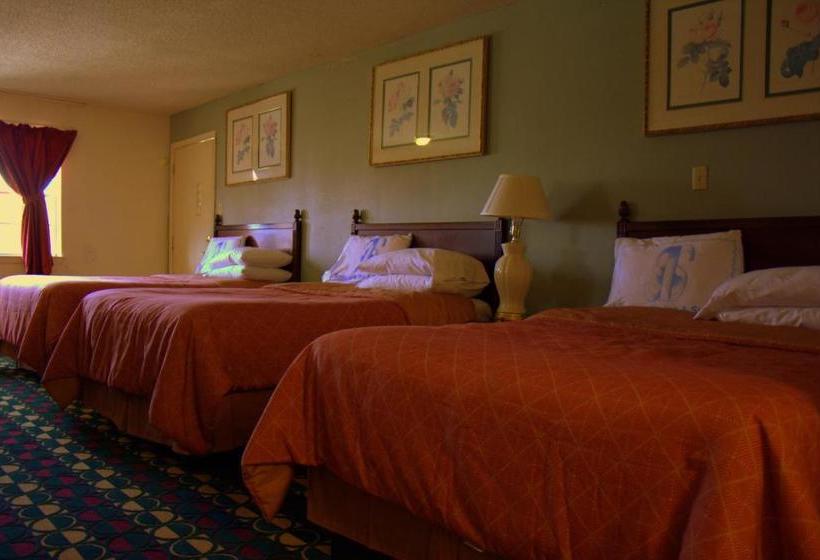 فندق Somerville Inn And Suites