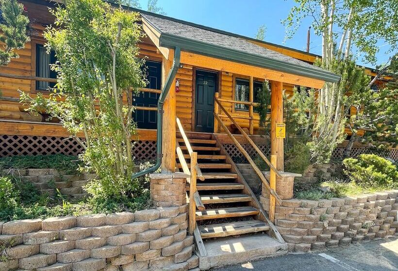 Отель Spirit Lake Lodge