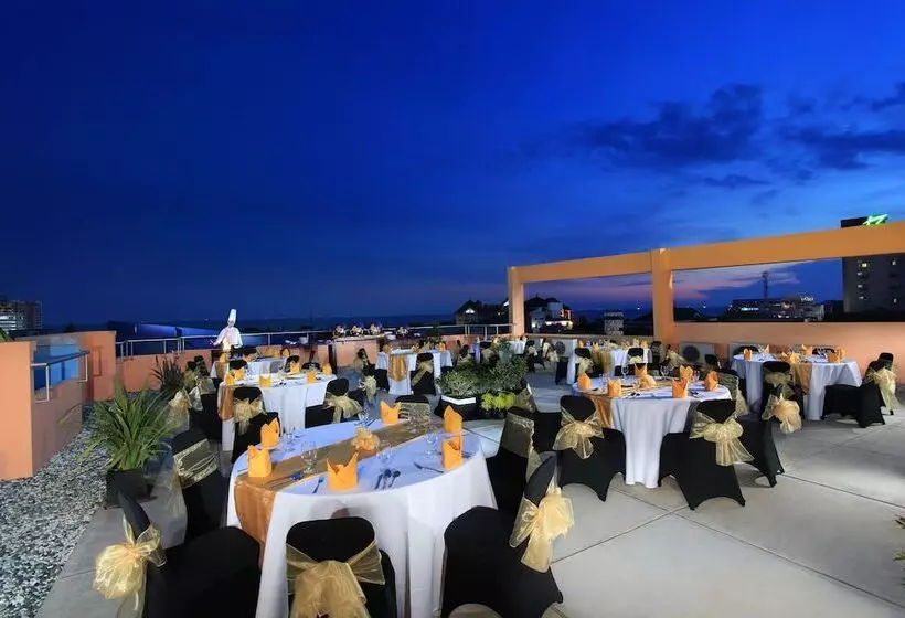 Отель Swissbelinn Balikpapan