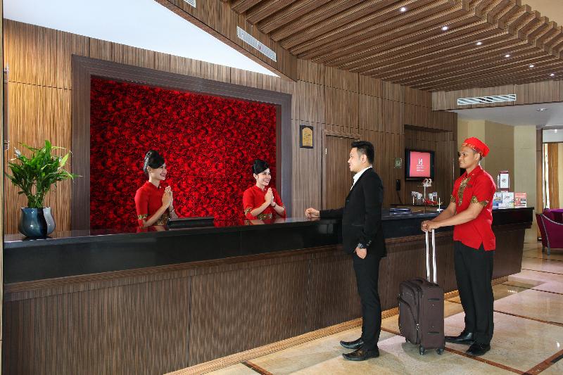 בית מלון כפרי Swiss Belinn Panakkukang