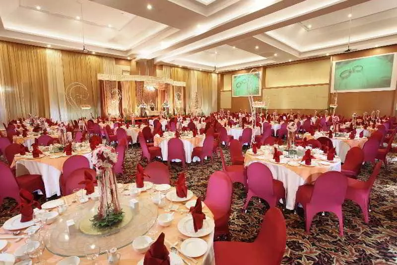 בית מלון כפרי Swiss Belinn Panakkukang