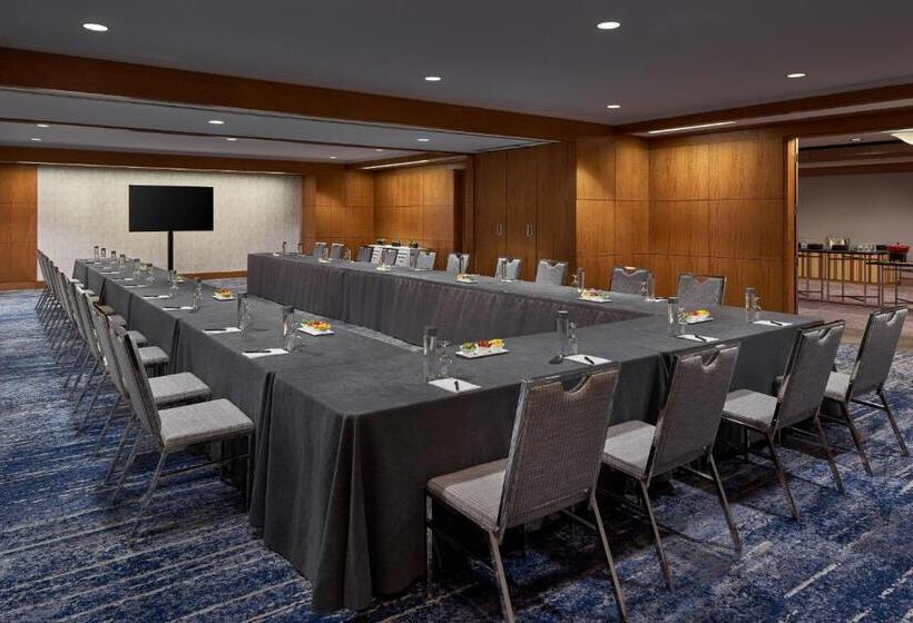 בית מלון כפרי The Opus Westchester, Autograph Collection