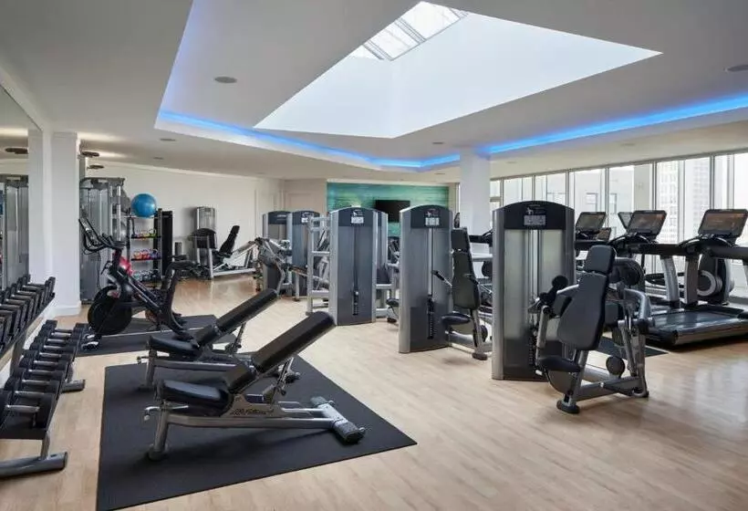 호텔 The Opus Westchester, Autograph Collection