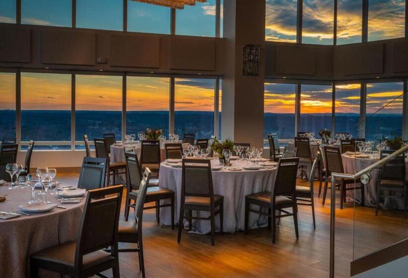 בית מלון כפרי The Opus Westchester, Autograph Collection