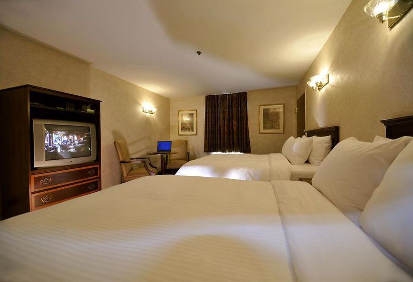 호텔 University Inn