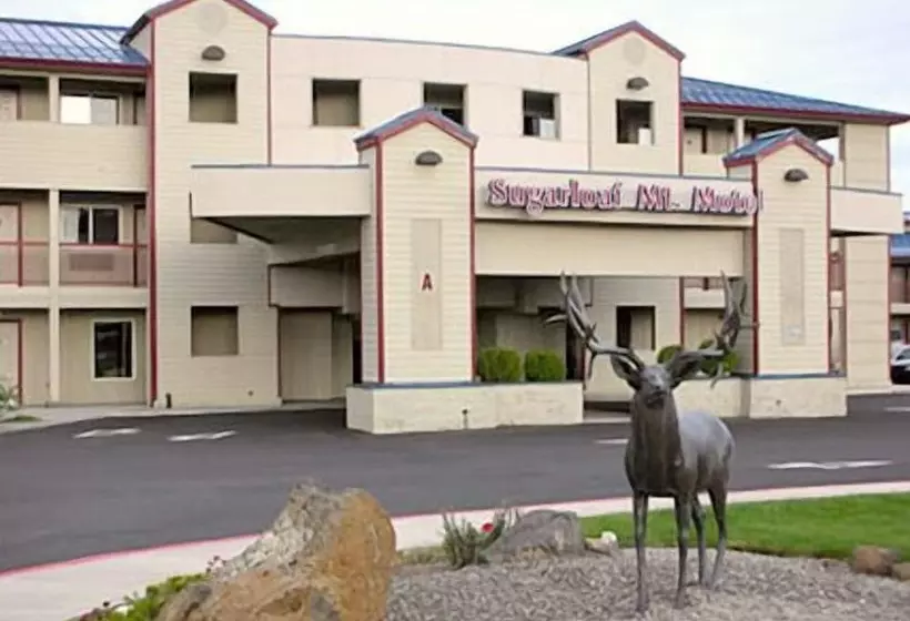 Sugarloaf Mountain Motel