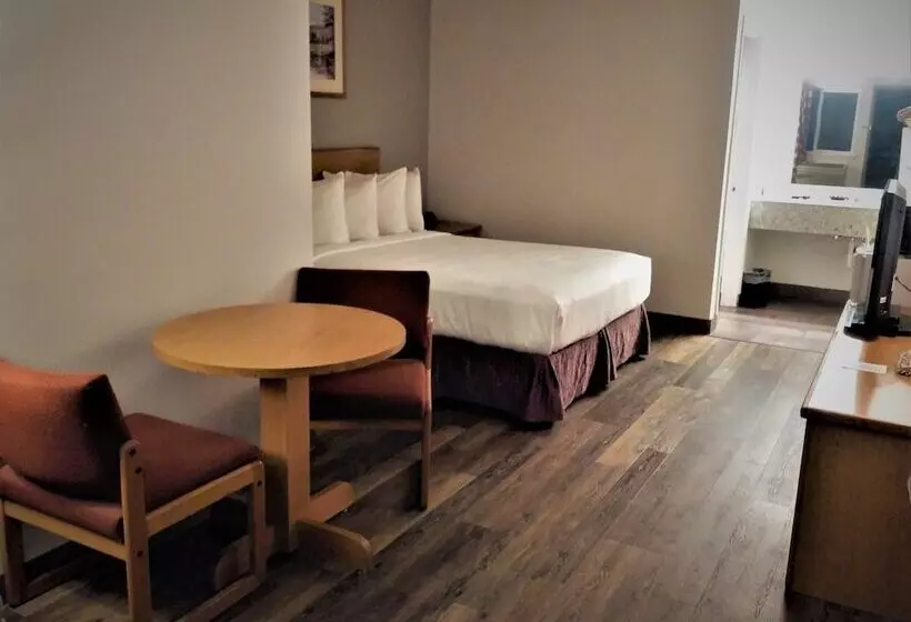 Sugarloaf Mountain Motel