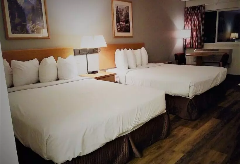 Sugarloaf Mountain Motel