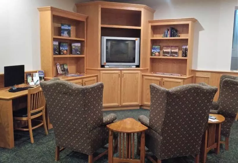 Sugarloaf Mountain Motel