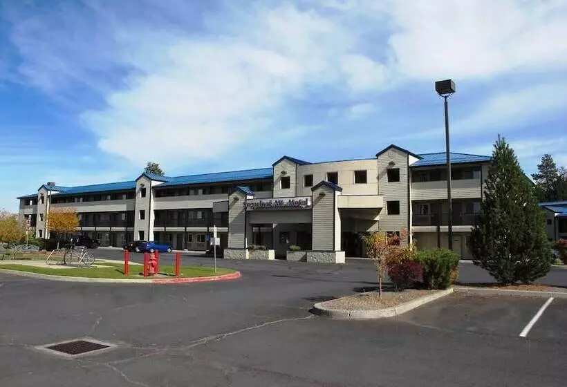 Sugarloaf Mountain Motel