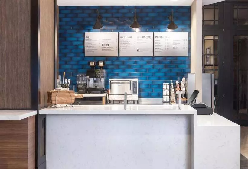 Courtyard By Marriott Greenville Downtown