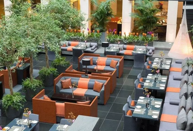 Grosvenor House Suites