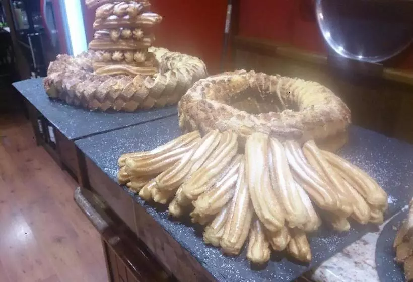 여관 Pensión Santa Clara