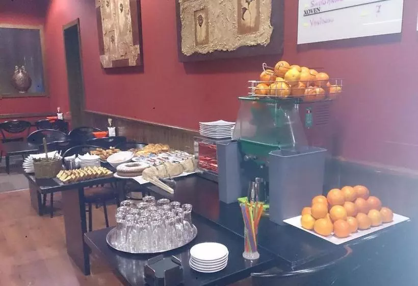 여관 Pensión Santa Clara