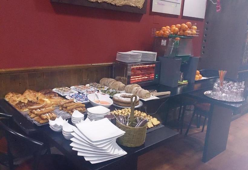 여관 Pensión Santa Clara