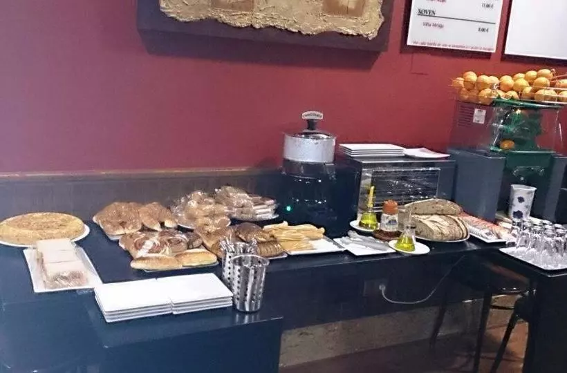 여관 Pensión Santa Clara