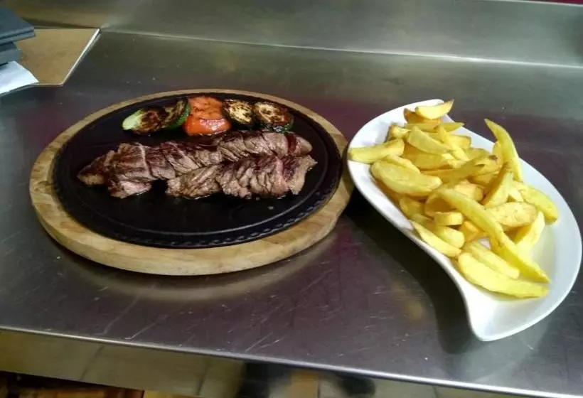 여관 Pensión Santa Clara