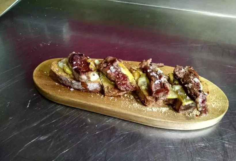 여관 Pensión Santa Clara