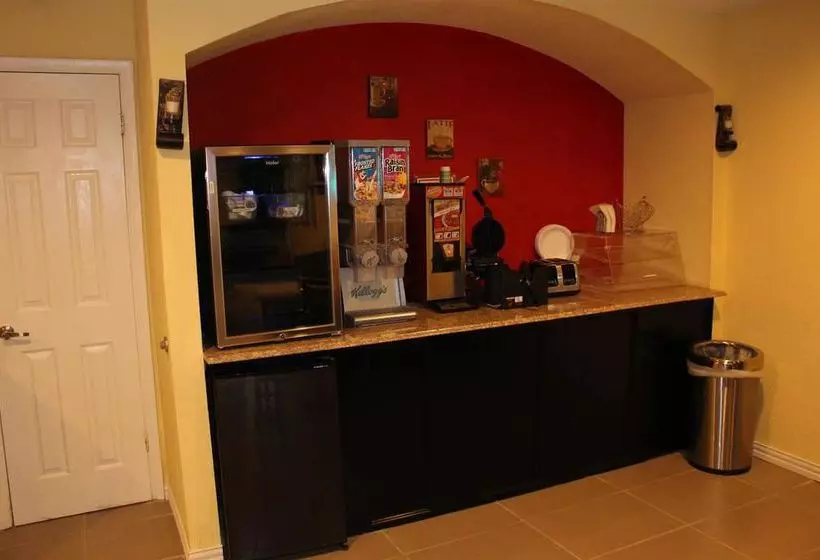 호텔 Americas Best Value Inn Henryetta