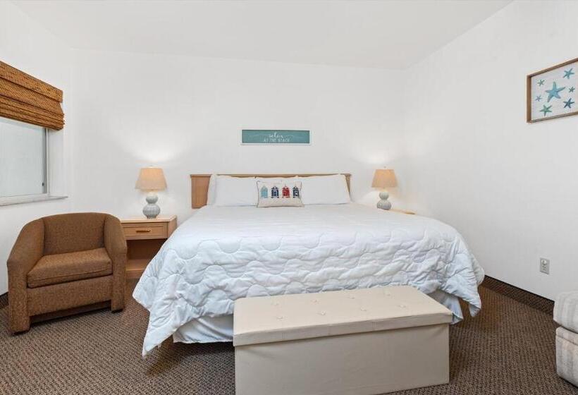 호텔 Beach House Inn & Suites