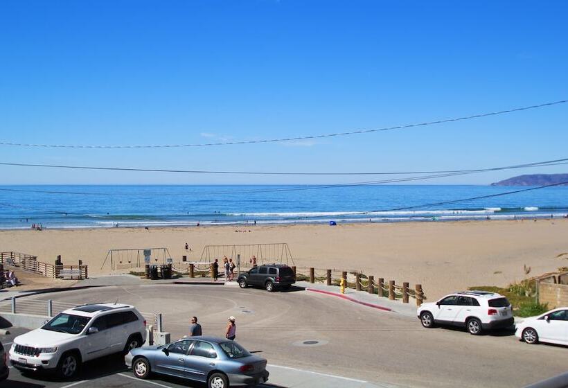 호텔 Beach House Inn & Suites