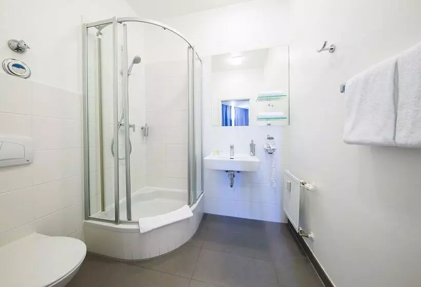 هتل Calma Berlin Mitte