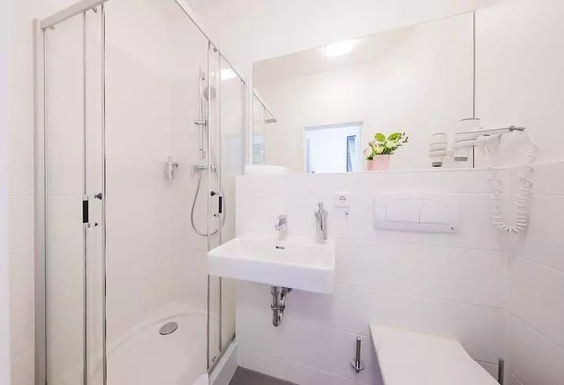 هتل Calma Berlin Mitte