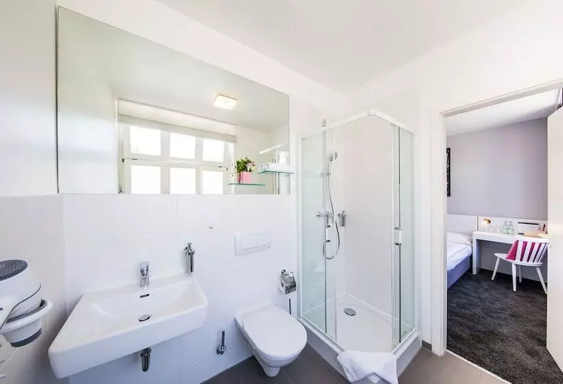 هتل Calma Berlin Mitte