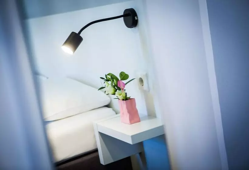 هتل Calma Berlin Mitte