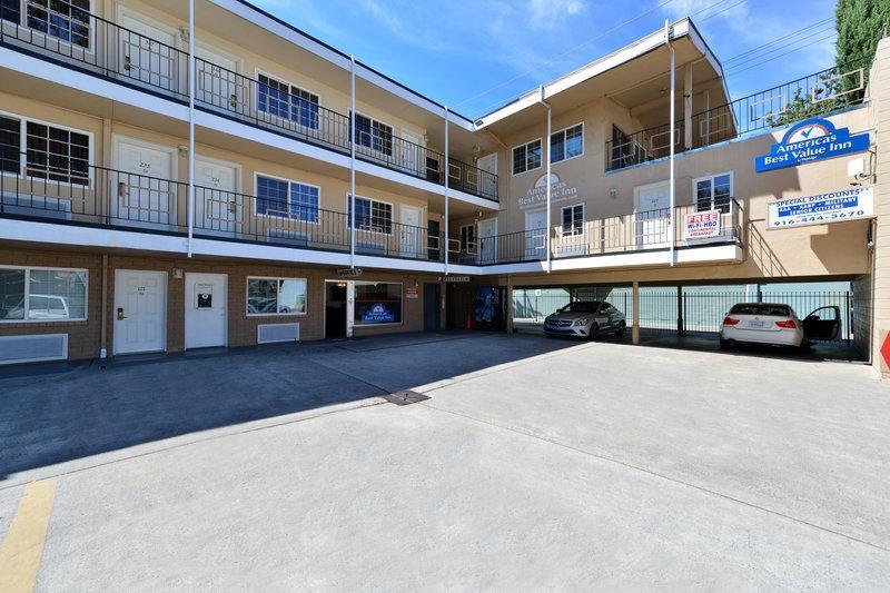 فندق Capital City Inn Downtown Sacramento Convention Center