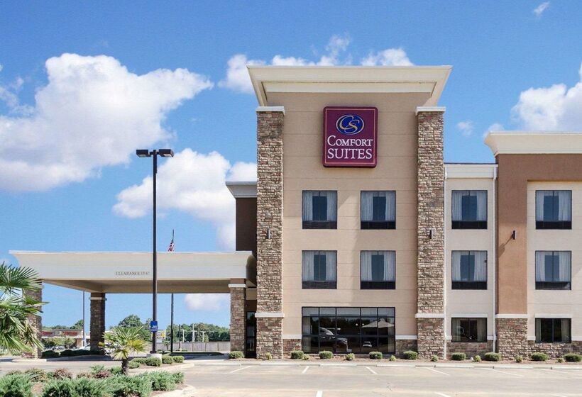 Отель Comfort Suites