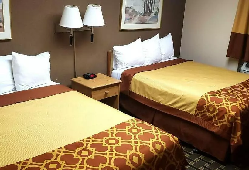 Отель Coratel Inn & Suites By Jasper Mankato