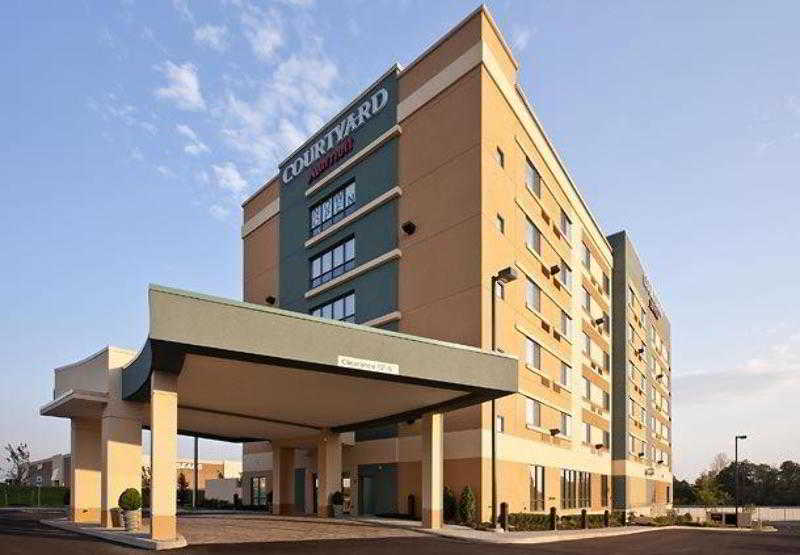 Отель Courtyard By Marriott Hagerstown