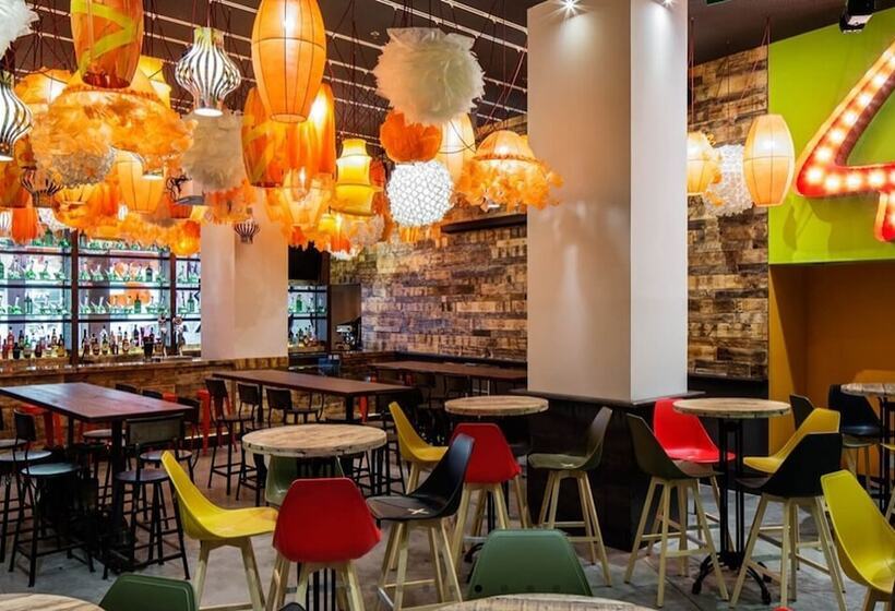 Отель Generator Barcelona