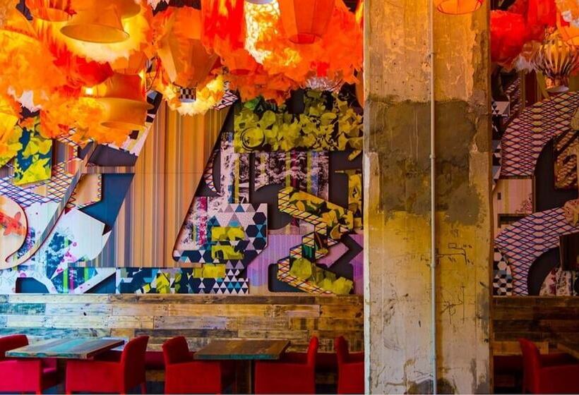 Отель Generator Barcelona