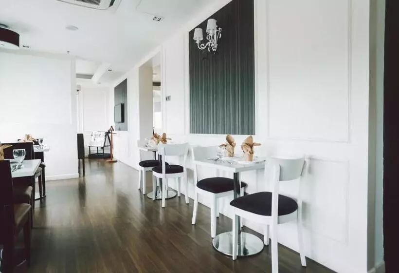 ホテル Granada Johor Bahru