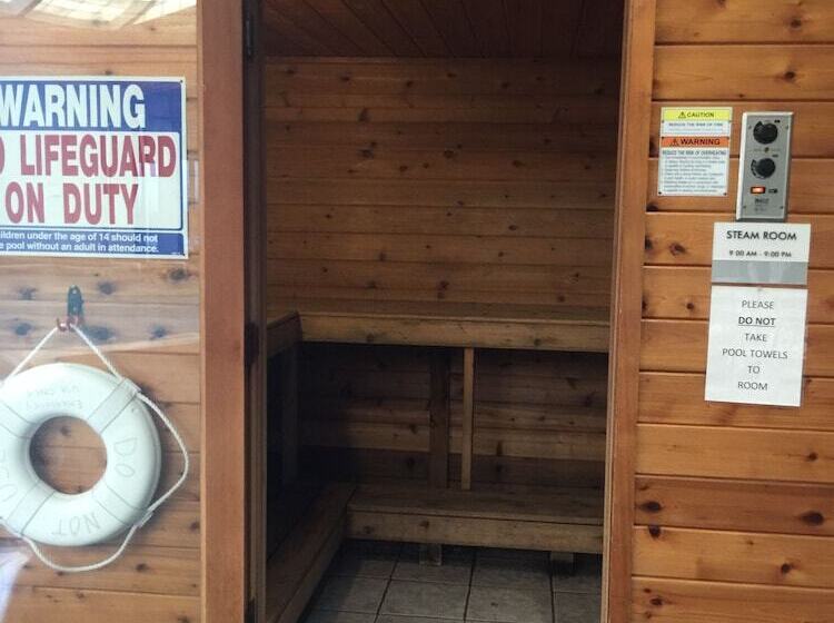 Отель Pocono Resort Conference Center   Pocono Mountains