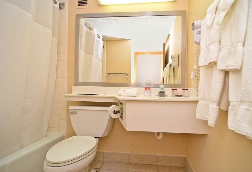 Отель Pocono Resort Conference Center   Pocono Mountains