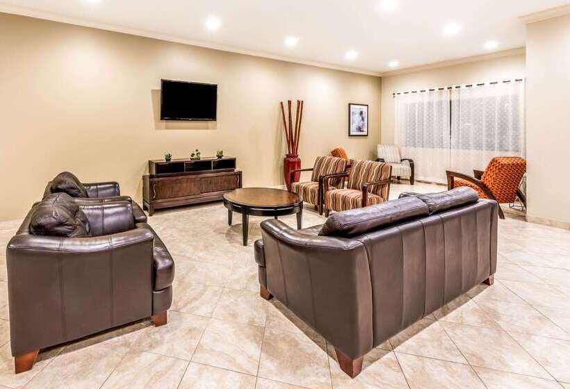 Hotel Ramada By Wyndham College Station