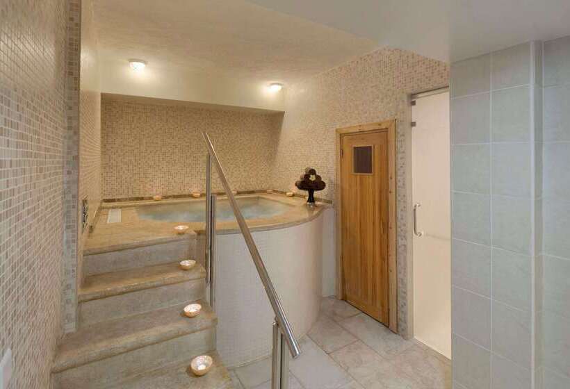 هتل Ramada Resort Dead Sea