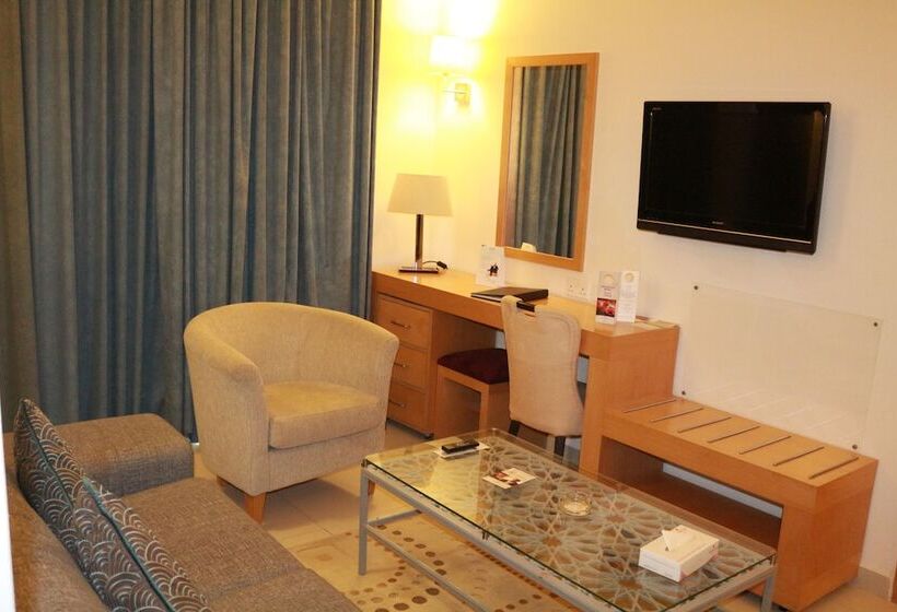 هتل Ramada Resort Dead Sea