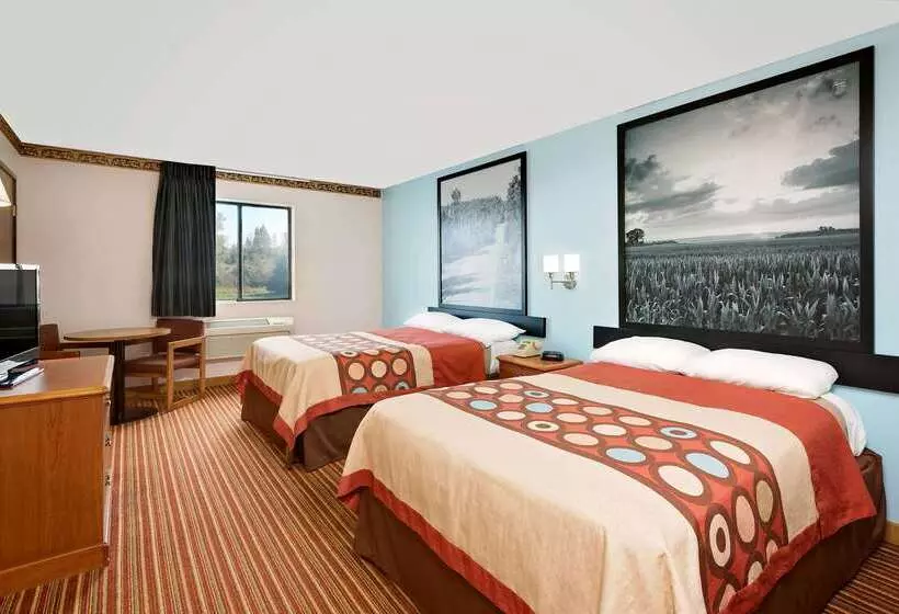 בית מלון כפרי Super 8 By Wyndham Rock Port Mo