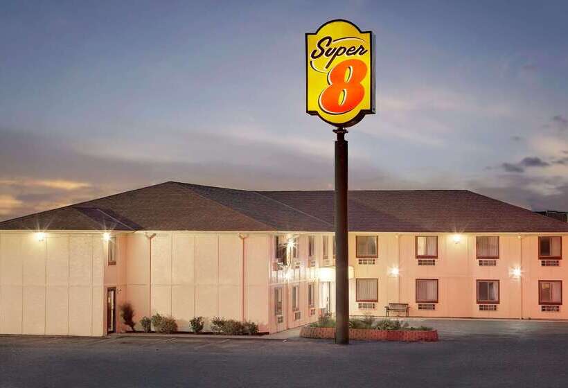 ホテル Super 8 By Wyndham Rock Port Mo