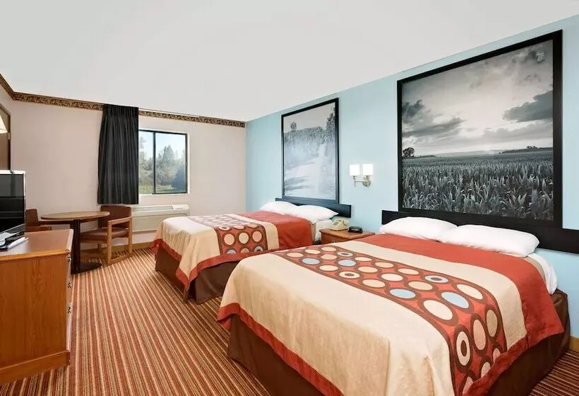 בית מלון כפרי Super 8 By Wyndham Rock Port Mo