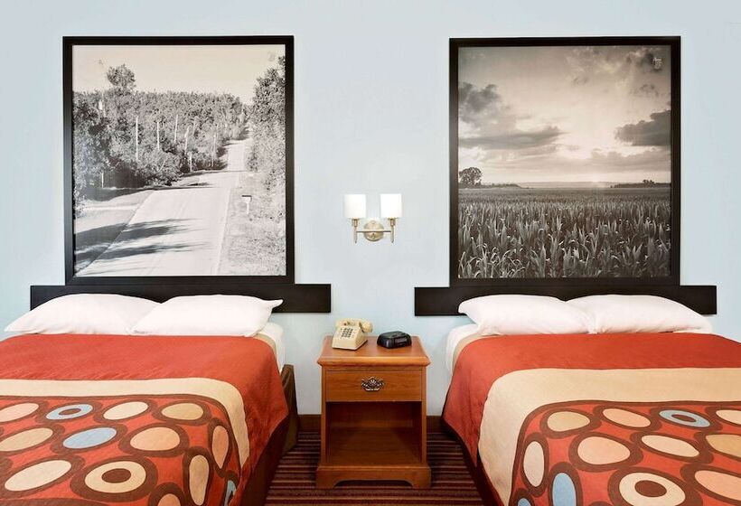 ホテル Super 8 By Wyndham Rock Port Mo