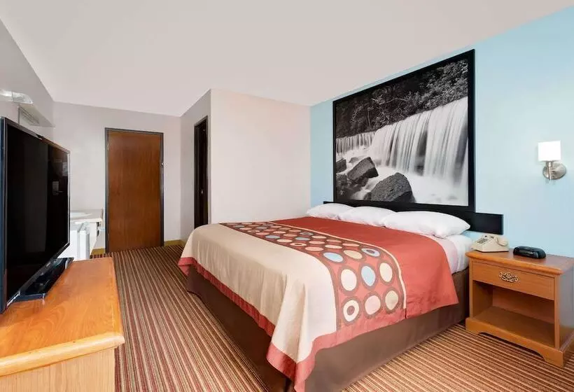 בית מלון כפרי Super 8 By Wyndham Rock Port Mo