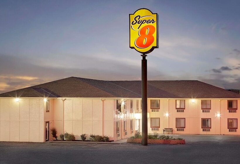 ホテル Super 8 By Wyndham Rock Port Mo