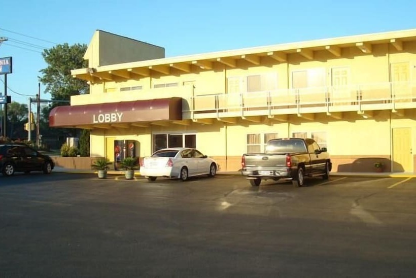 فندق Virginia Inn