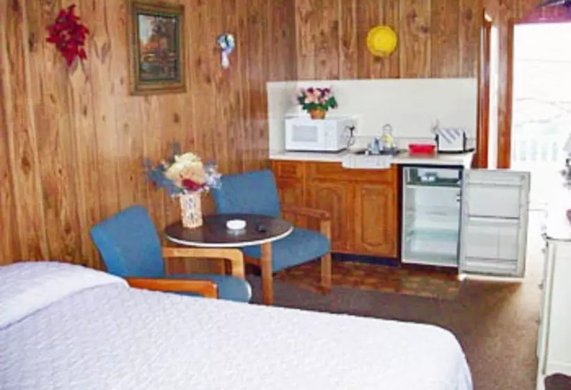 Moby Dick Motel